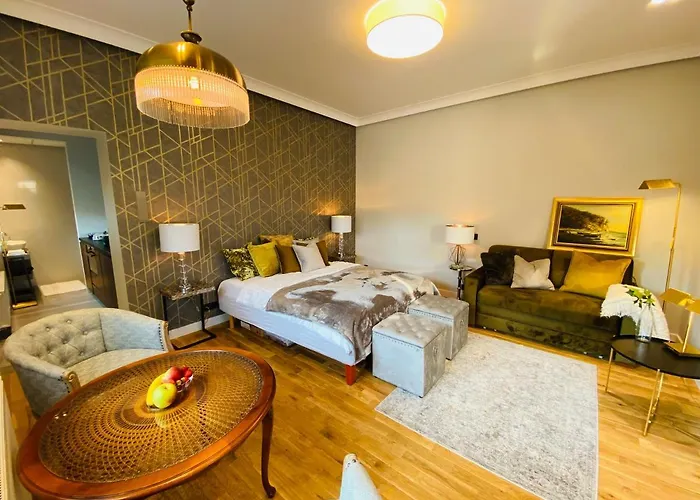 The Secretary's In Oliva * グダニスク