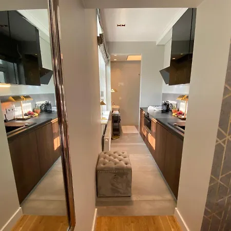 The Secretary's In Oliva Apartment *